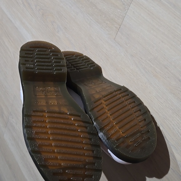 Dr. Martens - Picture 4 of 4